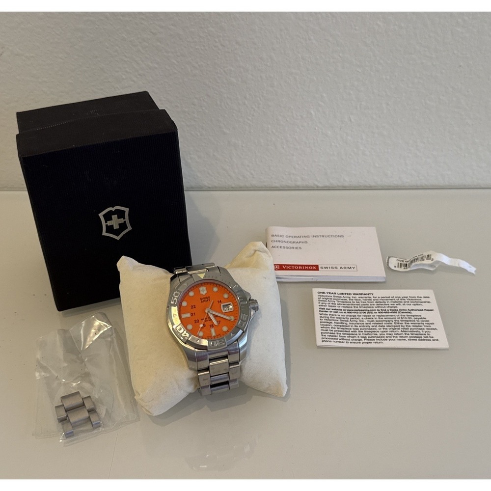 Victorinox Swiss Army Dive Master 500 watch orange dial …Rare stainless steel